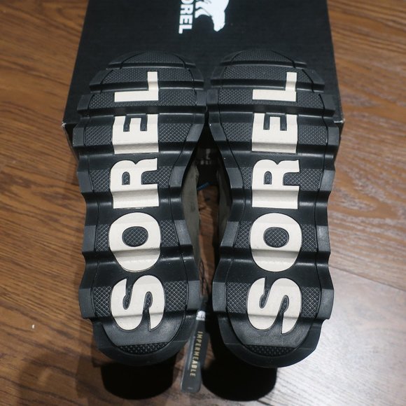 Sorel Kinetic Caribou Winter Boot - Picture 10 of 13